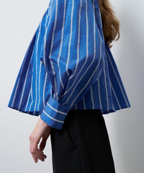 LANVIN en Bleu / ランバン オン ブルー シャツ・ブラウス | FABRICAスタンドカラーフレアブラウス | 詳細12