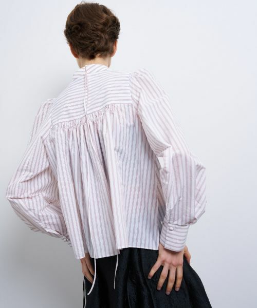 LANVIN en Bleu / ランバン オン ブルー シャツ・ブラウス | FABRICAスタンドカラーフレアブラウス | 詳細5