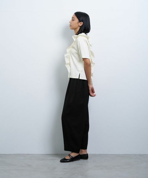 LANVIN en Bleu / ランバン オン ブルー Tシャツ | アシンメタフタフリルコンビカットソー | 詳細10