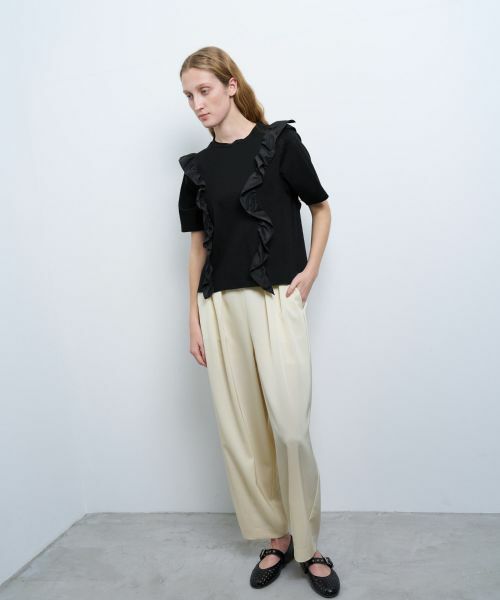 LANVIN en Bleu / ランバン オン ブルー Tシャツ | アシンメタフタフリルコンビカットソー | 詳細16