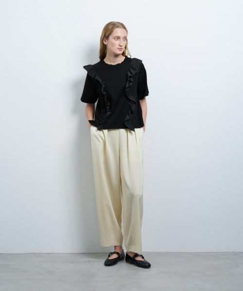 LANVIN en Bleu / ランバン オン ブルー Tシャツ | アシンメタフタフリルコンビカットソー | 詳細17