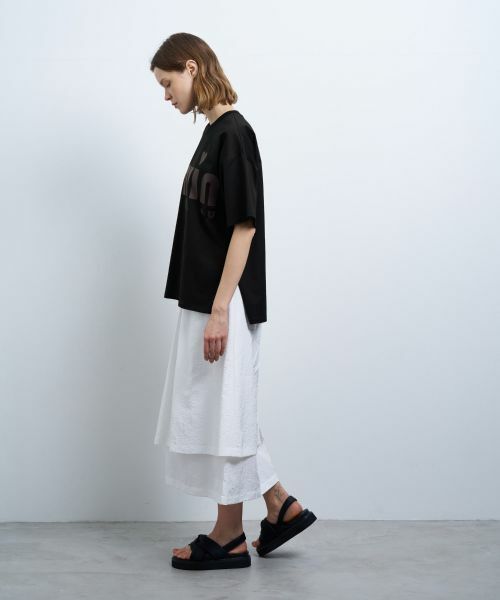 LANVIN en Bleu / ランバン オン ブルー Tシャツ | ビッグロゴプリントTシャツ | 詳細9