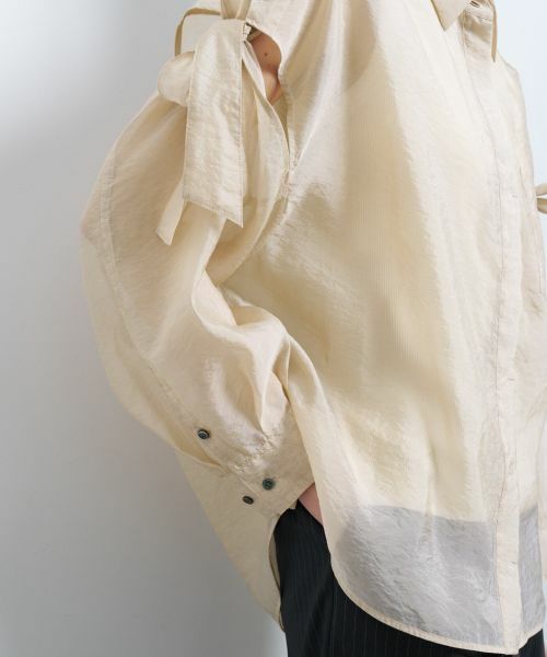 LANVIN en Bleu / ランバン オン ブルー シャツ・ブラウス | オーガンジーショルダーリボンブラウス | 詳細14
