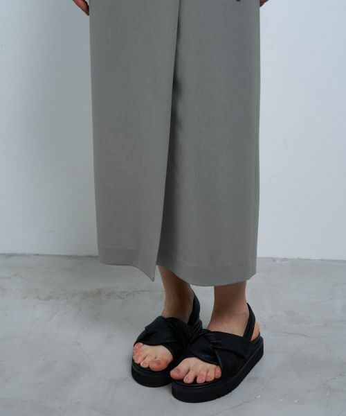 LANVIN en Bleu / ランバン オン ブルー その他小物 | ツイストフラットサンダル | 詳細10