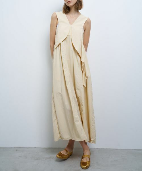 LANVIN en Bleu / ランバン オン ブルー ドレス | アシンメラッフルノースリーブワンピース | 詳細12