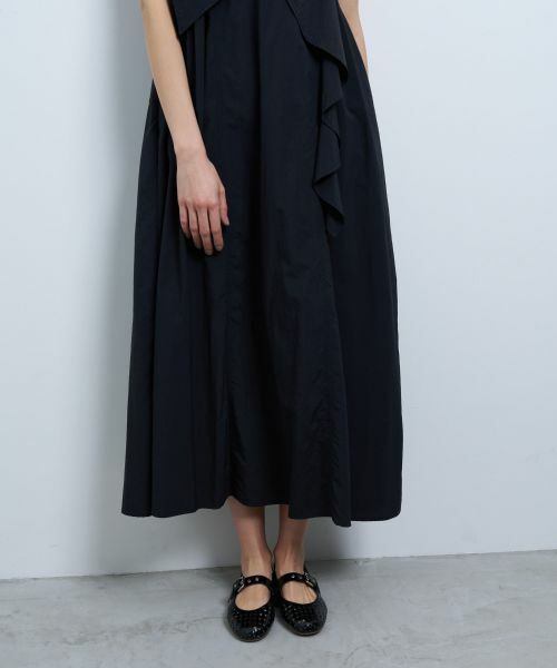 LANVIN en Bleu / ランバン オン ブルー ドレス | アシンメラッフルノースリーブワンピース | 詳細8