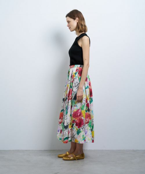 LANVIN en Bleu / ランバン オン ブルー ロング・マキシ丈スカート | fleur de fleurプリントタックスカート | 詳細2