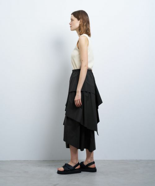 LANVIN en Bleu / ランバン オン ブルー ロング・マキシ丈スカート | 撥水ナイロンラッフルティアードスカート | 詳細16