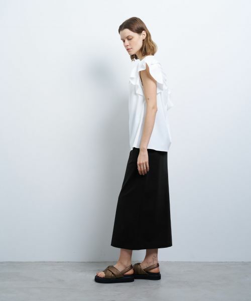 LANVIN en Bleu / ランバン オン ブルー Tシャツ | ランダムタックドレープカットソー | 詳細15