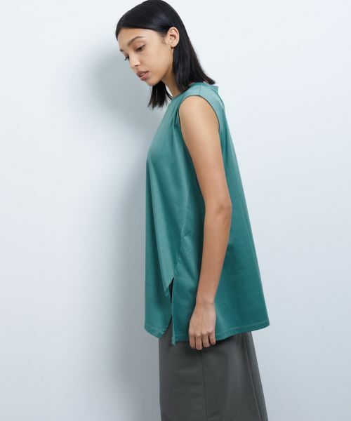 LANVIN en Bleu / ランバン オン ブルー Tシャツ | アシンメノースリーブカットソー | 詳細4