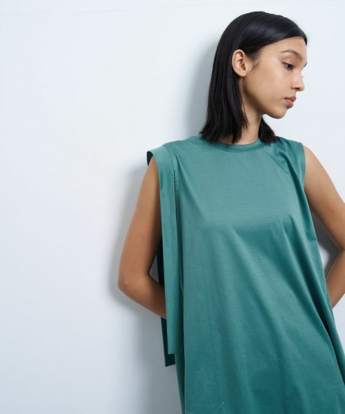 LANVIN en Bleu / ランバン オン ブルー Tシャツ | アシンメノースリーブカットソー | 詳細6