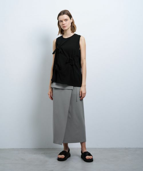 LANVIN en Bleu / ランバン オン ブルー Tシャツ | 【手洗い可】ノットリボンノースリーブカットソー | 詳細13