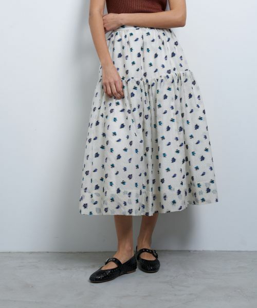 LANVIN en Bleu/ランバン オン ブルー fleuretteジャガードスカート オフホワイト 36 LANVIN en Bleu/ランバン オン ブルー fleuretteジャガードスカート オフホワイト 36