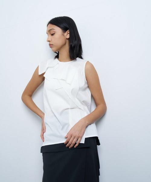 LANVIN en Bleu / ランバン オン ブルー Tシャツ | ドレープノースリーブカットソー | 詳細10