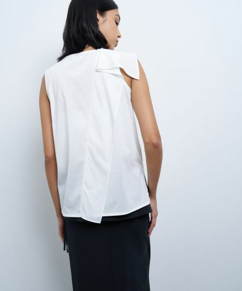 LANVIN en Bleu / ランバン オン ブルー Tシャツ | ドレープノースリーブカットソー | 詳細12