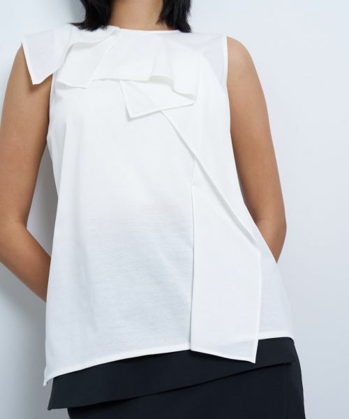 LANVIN en Bleu / ランバン オン ブルー Tシャツ | ドレープノースリーブカットソー | 詳細13