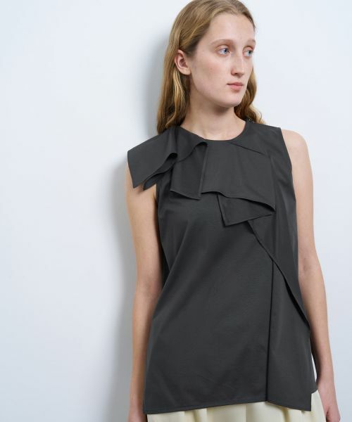 LANVIN en Bleu / ランバン オン ブルー Tシャツ | ドレープノースリーブカットソー | 詳細17