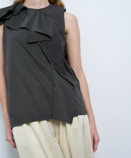 LANVIN en Bleu / ランバン オン ブルー Tシャツ | ドレープノースリーブカットソー | 詳細20