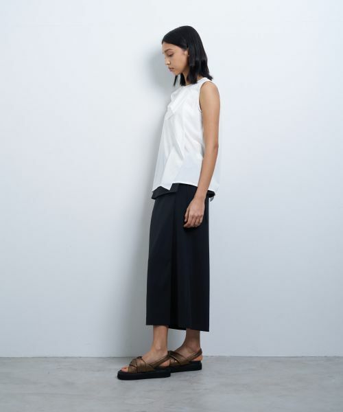 LANVIN en Bleu / ランバン オン ブルー Tシャツ | ドレープノースリーブカットソー | 詳細8