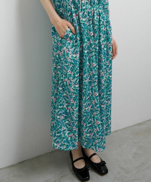 LANVIN en Bleu / ランバン オン ブルー ドレス | Brume Dot／Lush Gardenプリントワンピース | 詳細8