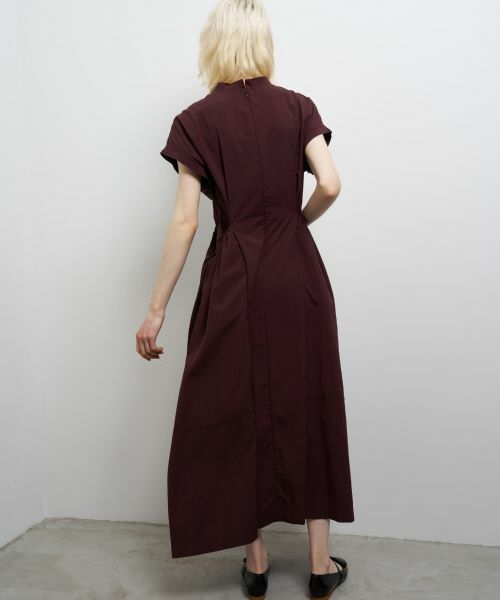 LANVIN en Bleu / ランバン オン ブルー ドレス | ナイロンタスランギャザーワンピース | 詳細4