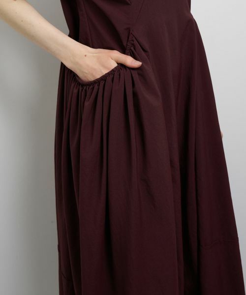 LANVIN en Bleu / ランバン オン ブルー ドレス | ナイロンタスランギャザーワンピース | 詳細7