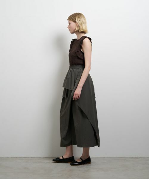 LANVIN en Bleu / ランバン オン ブルー その他パンツ | 撥水速乾ナイロンラッフルパンツ | 詳細2