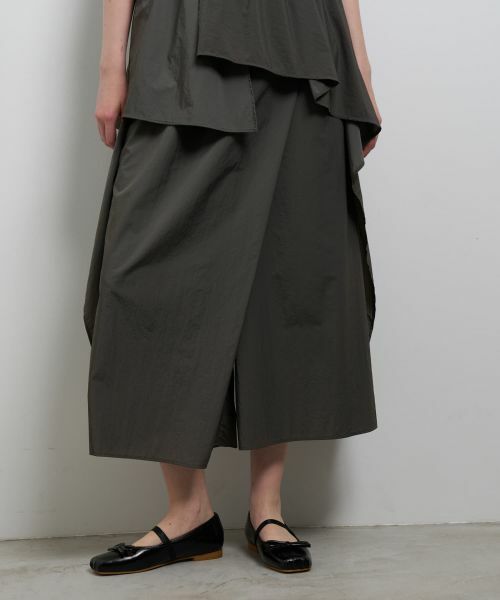 LANVIN en Bleu / ランバン オン ブルー その他パンツ | 撥水速乾ナイロンラッフルパンツ | 詳細7