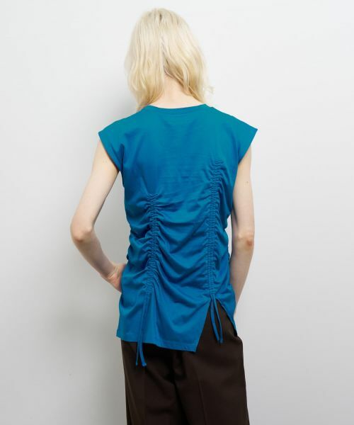 LANVIN en Bleu / ランバン オン ブルー Tシャツ | ドロストギャザーノースリーブカットソー | 詳細13