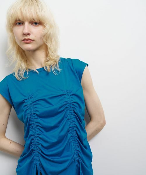 LANVIN en Bleu/ランバン オン ブルー ドロストギャザーノースリーブカットソー ブルー 38 LANVIN en Bleu/ランバン オン ブルー ドロストギャザーノースリーブカットソー ブルー 38
