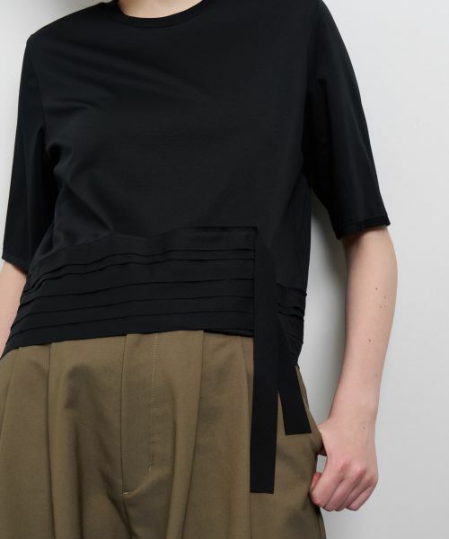 LANVIN en Bleu / ランバン オン ブルー Tシャツ | アシンメテープフリルカットソー | 詳細13