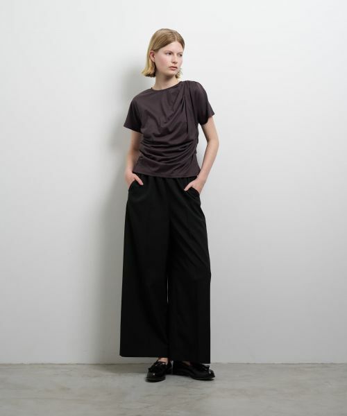 LANVIN en Bleu / ランバン オン ブルー Tシャツ | タックドレープカットソー | 詳細1