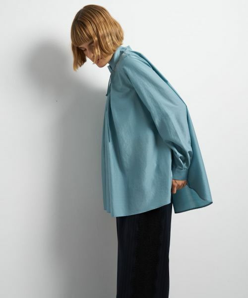 LANVIN en Bleu / ランバン オン ブルー シャツ・ブラウス | スタンドカラータックブラウス | 詳細15