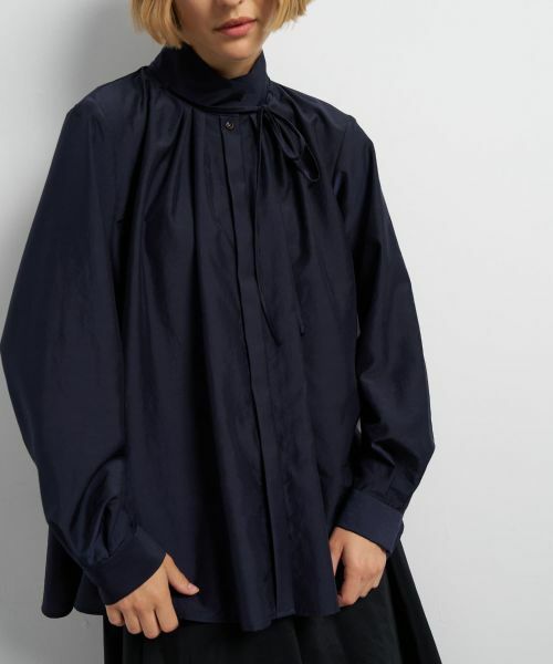 LANVIN en Bleu / ランバン オン ブルー シャツ・ブラウス | スタンドカラータックブラウス | 詳細30