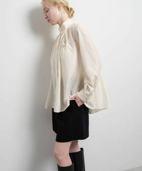 LANVIN en Bleu / ランバン オン ブルー シャツ・ブラウス | スタンドカラータックブラウス | 詳細6