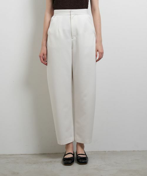 LANVIN en Bleu / ランバン オン ブルー その他パンツ | ポリエステルコクーンテーパードパンツ | 詳細1