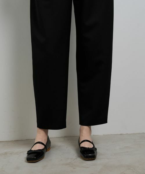 LANVIN en Bleu / ランバン オン ブルー その他パンツ | ポリエステルコクーンテーパードパンツ | 詳細17