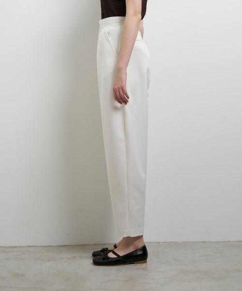 LANVIN en Bleu / ランバン オン ブルー その他パンツ | ポリエステルコクーンテーパードパンツ | 詳細2