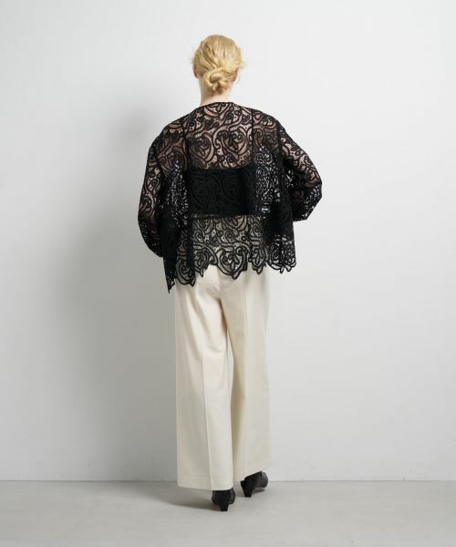 LANVIN en Bleu / ランバン オン ブルー シャツ・ブラウス | ケミカルレースフレアブラウス | 詳細3