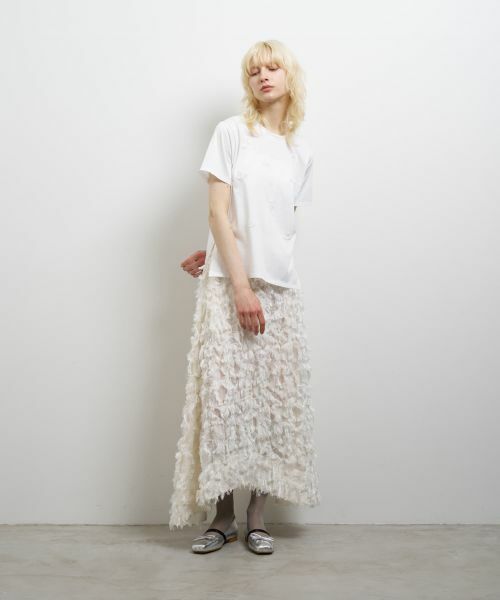 LANVIN en Bleu / ランバン オン ブルー Tシャツ | フラワービーズ刺繍Ｔシャツ | 詳細1