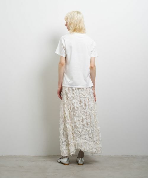 LANVIN en Bleu / ランバン オン ブルー Tシャツ | フラワービーズ刺繍Ｔシャツ | 詳細3