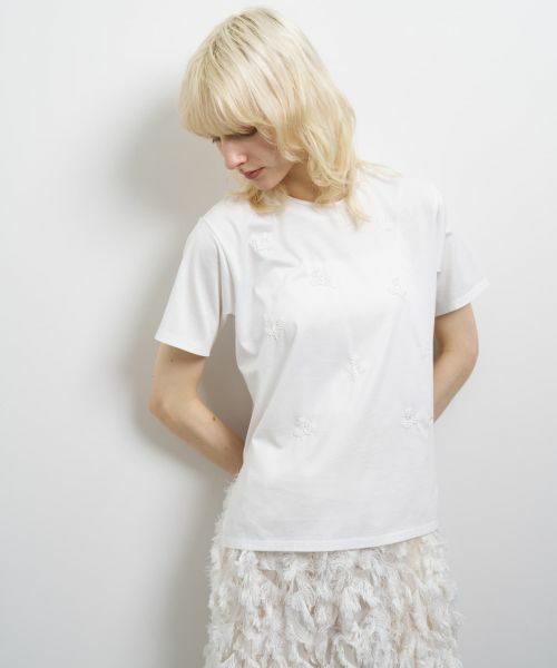 LANVIN en Bleu / ランバン オン ブルー Tシャツ | フラワービーズ刺繍Ｔシャツ | 詳細6