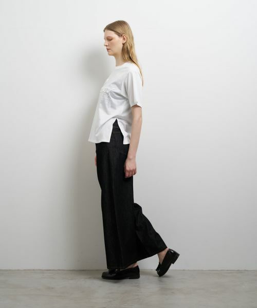 LANVIN en Bleu / ランバン オン ブルー Tシャツ | グログランテープロゴ刺繍Tシャツ | 詳細2