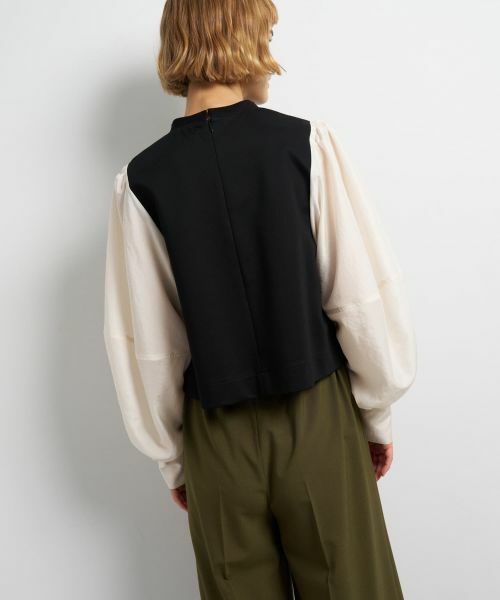 LANVIN en Bleu / ランバン オン ブルー Tシャツ | ボリュームスリーブコンビブラウス | 詳細6