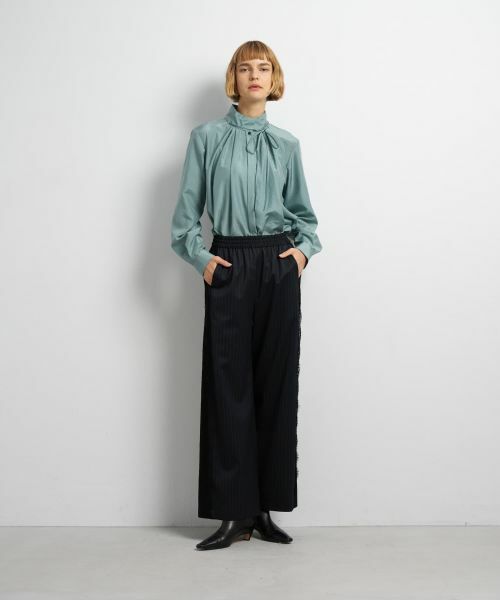 LANVIN en Bleu / ランバン オン ブルー その他パンツ | サイドレースウールゴムパンツ | 詳細1