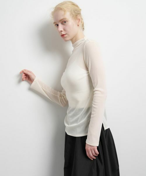 LANVIN en Bleu / ランバン オン ブルー Tシャツ | フロッキーチュールカットソー | 詳細12