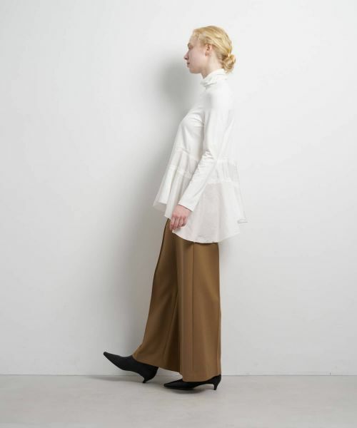 LANVIN en Bleu / ランバン オン ブルー Tシャツ | アシンメトリーヘムタートル | 詳細1