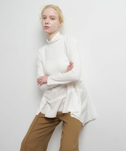 LANVIN en Bleu / ランバン オン ブルー Tシャツ | アシンメトリーヘムタートル | 詳細4