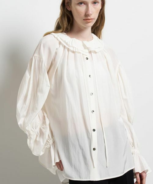 LANVIN en Bleu / ランバン オン ブルー シャツ・ブラウス | トリアセローンフリルカラーブラウス（オフホワイト）