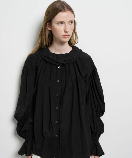 LANVIN en Bleu / ランバン オン ブルー シャツ・ブラウス | トリアセローンフリルカラーブラウス（ブラック）